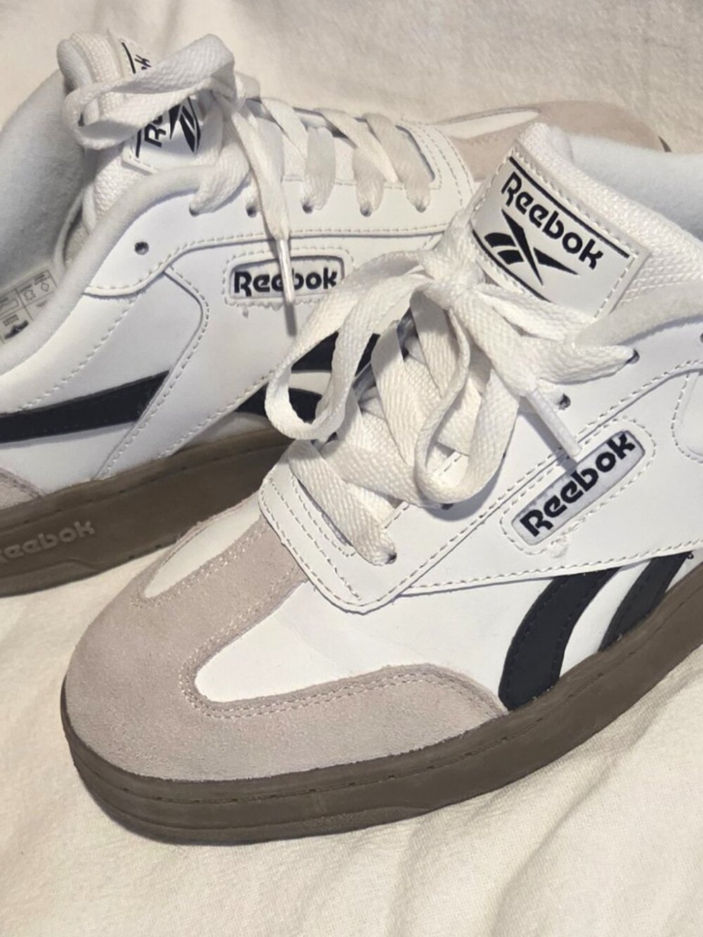 Size 7 - Reebok Leather Forte Lounger - White & Black with suede accents - New